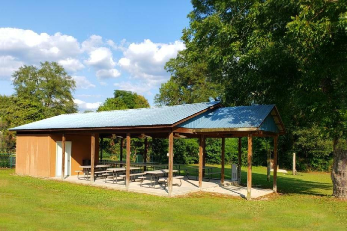 picnic table shelter